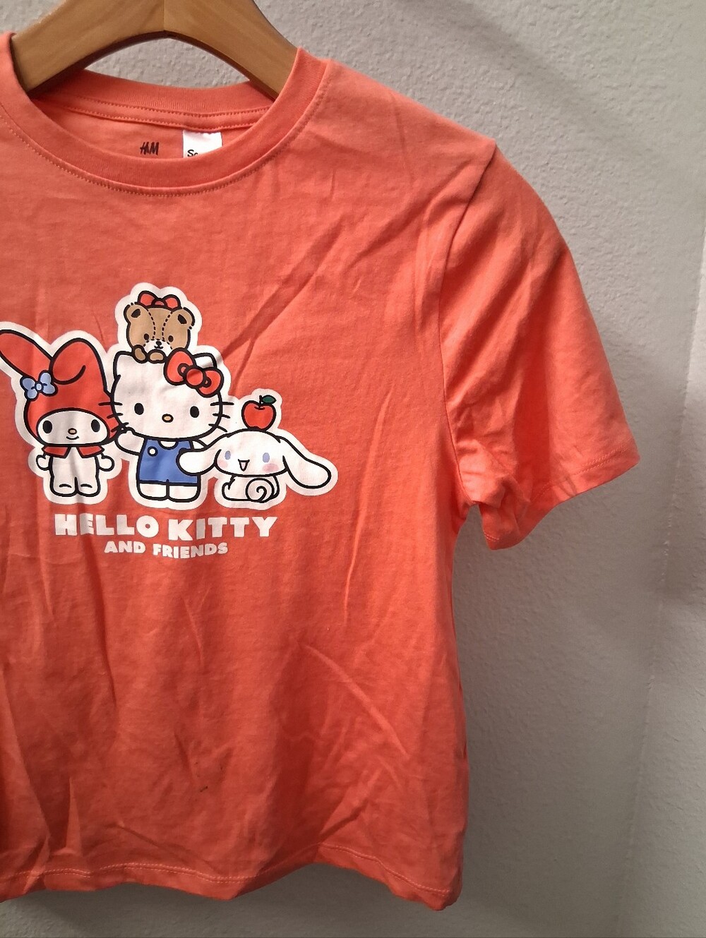 H&M Sanrio Coral Red T Shirt 8 10 Medium